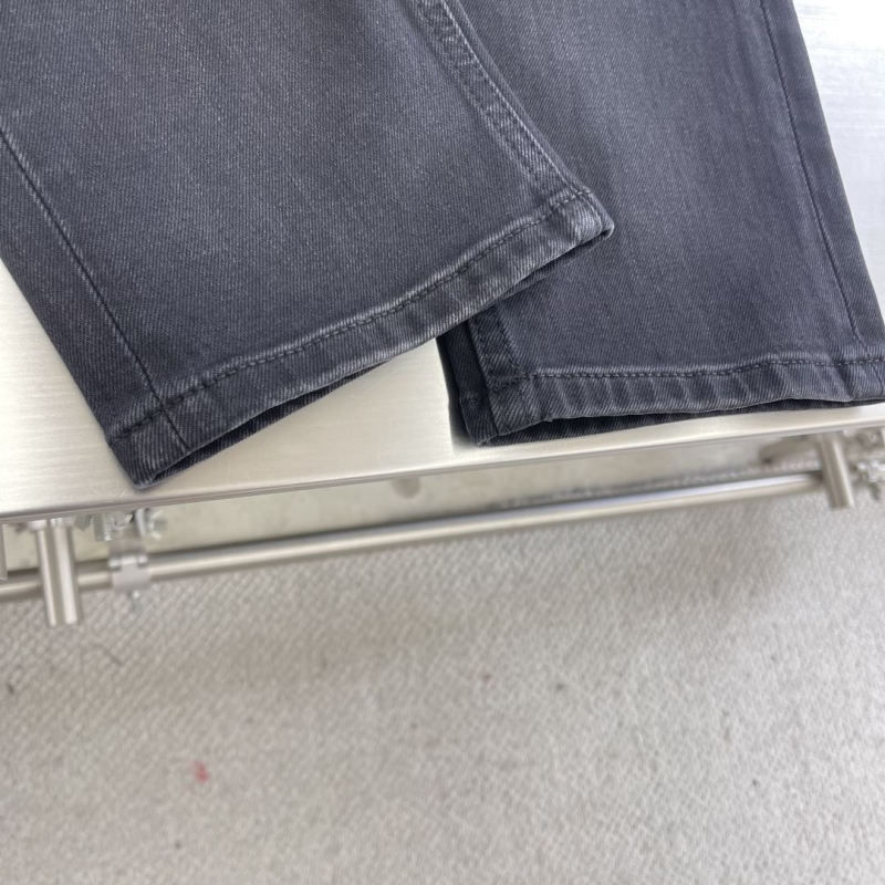l0vis Vvtt0n jeans